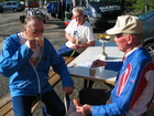 Valtsun synttärirastien tarjoilusta v. 2011 nauttivat Ilpo W. ja Aimo K.